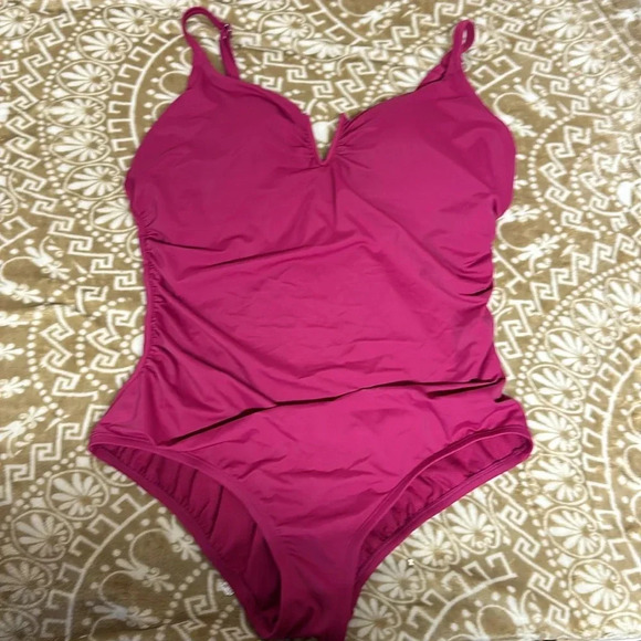 Time and Tru One Piece Fuchsia Swimsuit Sz 1X 16W-18W - Picture 1 of 8